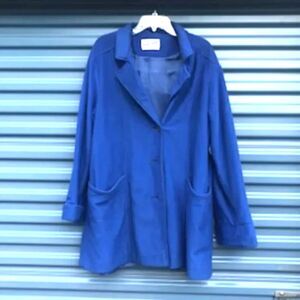 Winter Coat w/Scarf . Woman's Size: 18W ............. Gently Used . Abbmoor